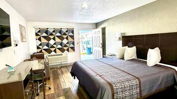 Camera singola | Una scrivania, ferro/asse da stiro, Wi-Fi gratuito, lenzuola