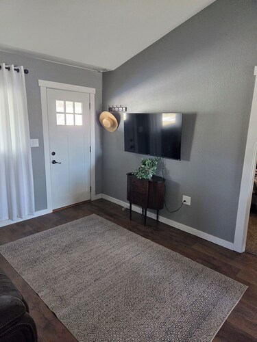 Charming 2-bedroom farmhouse in Falcon for a relaxing getaway