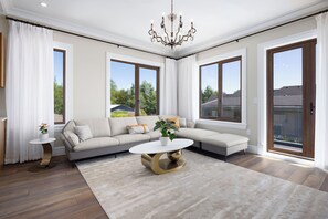 Living area - Family Suite With Balcony Close to the YVR Airport (Richmond)