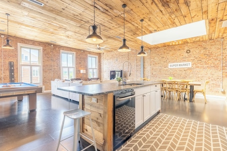 Interior. Gorgeous Home in the Heart of Historic Downtown