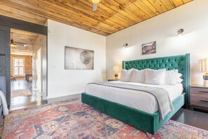 2 slaapkamers, een strijkplank/strijkijzer, wifi, beddengoed