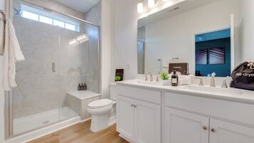 Townhome | Bathroom