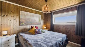 Cabin, 2 Bedrooms, Balcony | 2 bedrooms