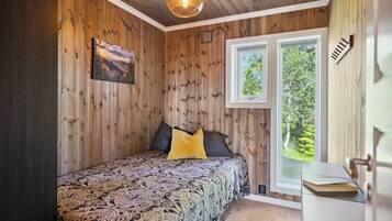 Cabin, 2 Bedrooms, Balcony | 2 bedrooms