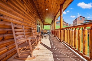 Terrace/patio - Midnight Magic (Pigeon Forge)