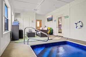 Pool - Midnight Magic (Pigeon Forge)