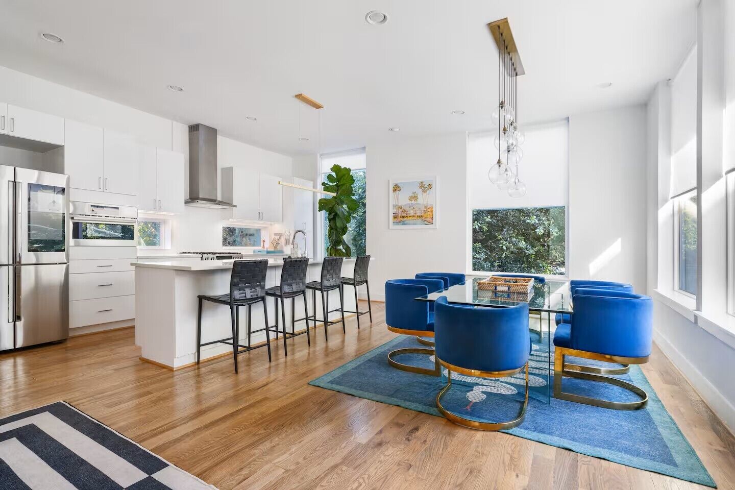 冰箱、微波炉、烤箱、炉灶