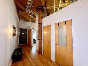 Apartment (2 Bedrooms) | Interior - Johnny (Nashville)