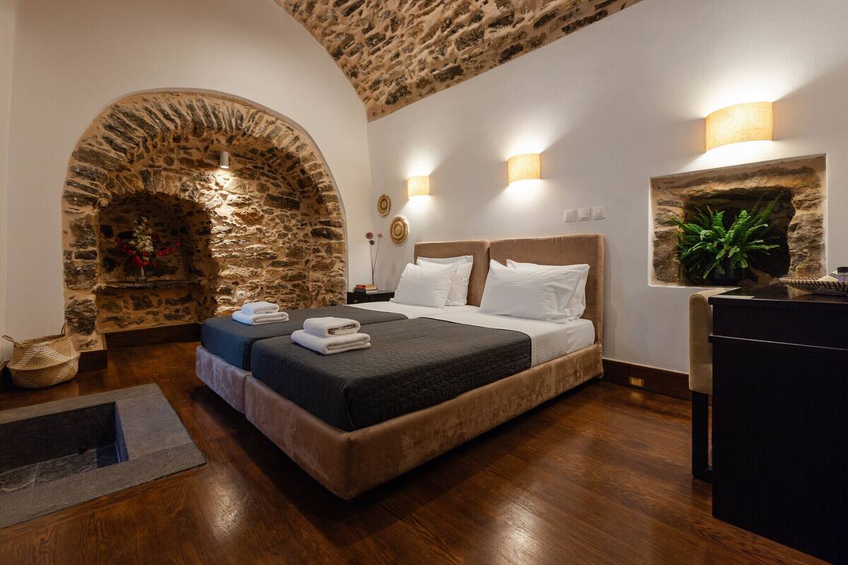 Standard twin room | In-room safe, free WiFi