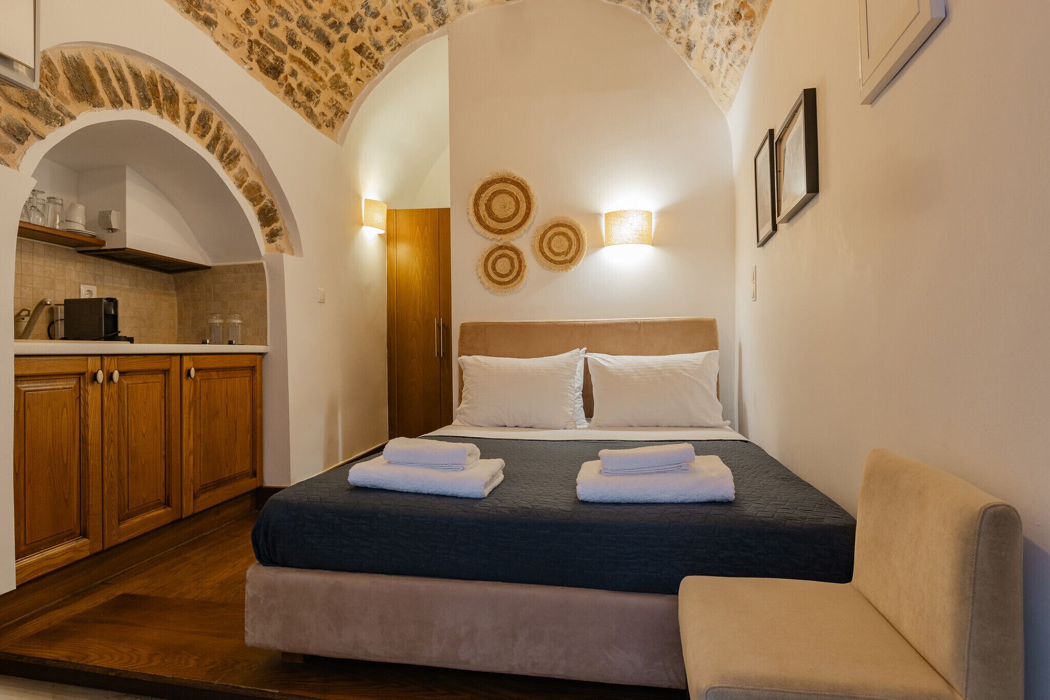 Economy double room | In-room safe, free WiFi