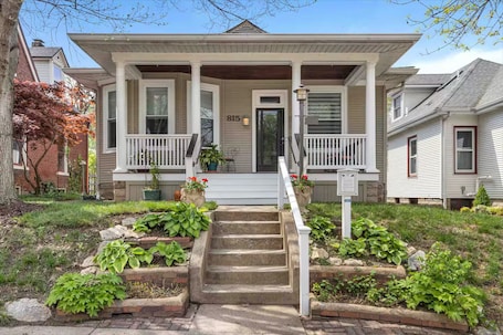 Exterior. HotTub-2br2b-near Historic Main Street