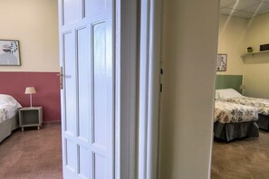 2 bedrooms, iron/ironing board, free WiFi, bed sheets - Casa di Vigo - WelcometoRhome (Rome)