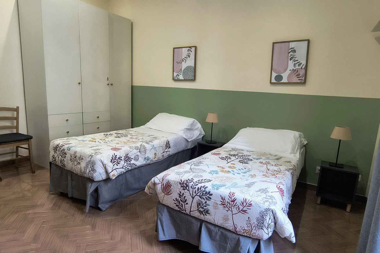 2 quartos, ferros/tábuas de passar roupa, Wi-Fi de cortesia