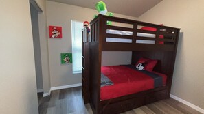 3 bedrooms, iron/ironing board, WiFi, bed sheets - Orlando Getaway 3/2 Close to Theme Parks (Orlando)
