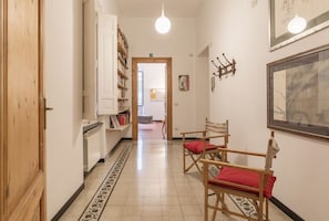 Interior - Elizabeth House - WelcometoRhome (Roma)