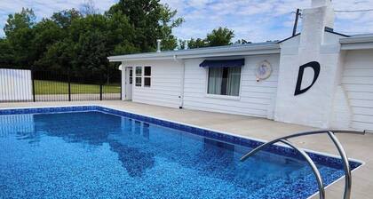 Motel 11 at Dockside Lake Resort