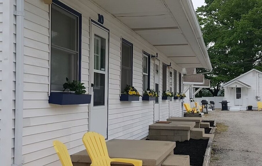 Motel 10 At Dockside Lake Resort - Indiana