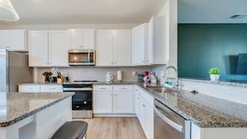 Townhome | Private kitchen