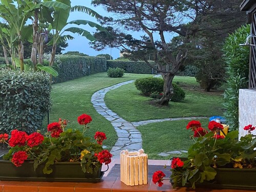 Exclusive Villa on the Pelosa Beach