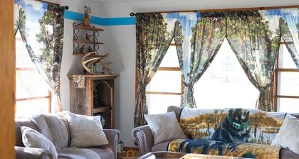 Red Rock Ringnecks |Classic Hunting Camp