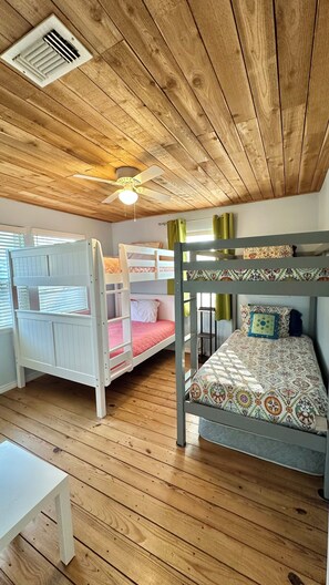 3 slaapkamers, gratis wifi, beddengoed