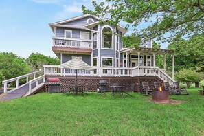 Outdoor dining - Bastrop/Smithville Beauty on the Colorado River (Smithville)