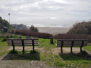 Beach - Immaculate Condition 3/2 Aptos Beach House For Lease Rental Term Negotiable (Aptos)