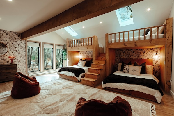 4 Schlafzimmer, Bügeleisen/Bügelbrett, kostenloses WLAN, Bettwäsche