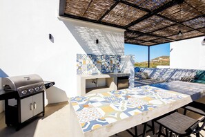 Outdoor dining - Luxury Home in Brand New Complex in Cerritos Beach (El Pescadero)