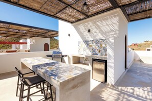 Outdoor dining - Luxury Home in Brand New Complex in Cerritos Beach (El Pescadero)