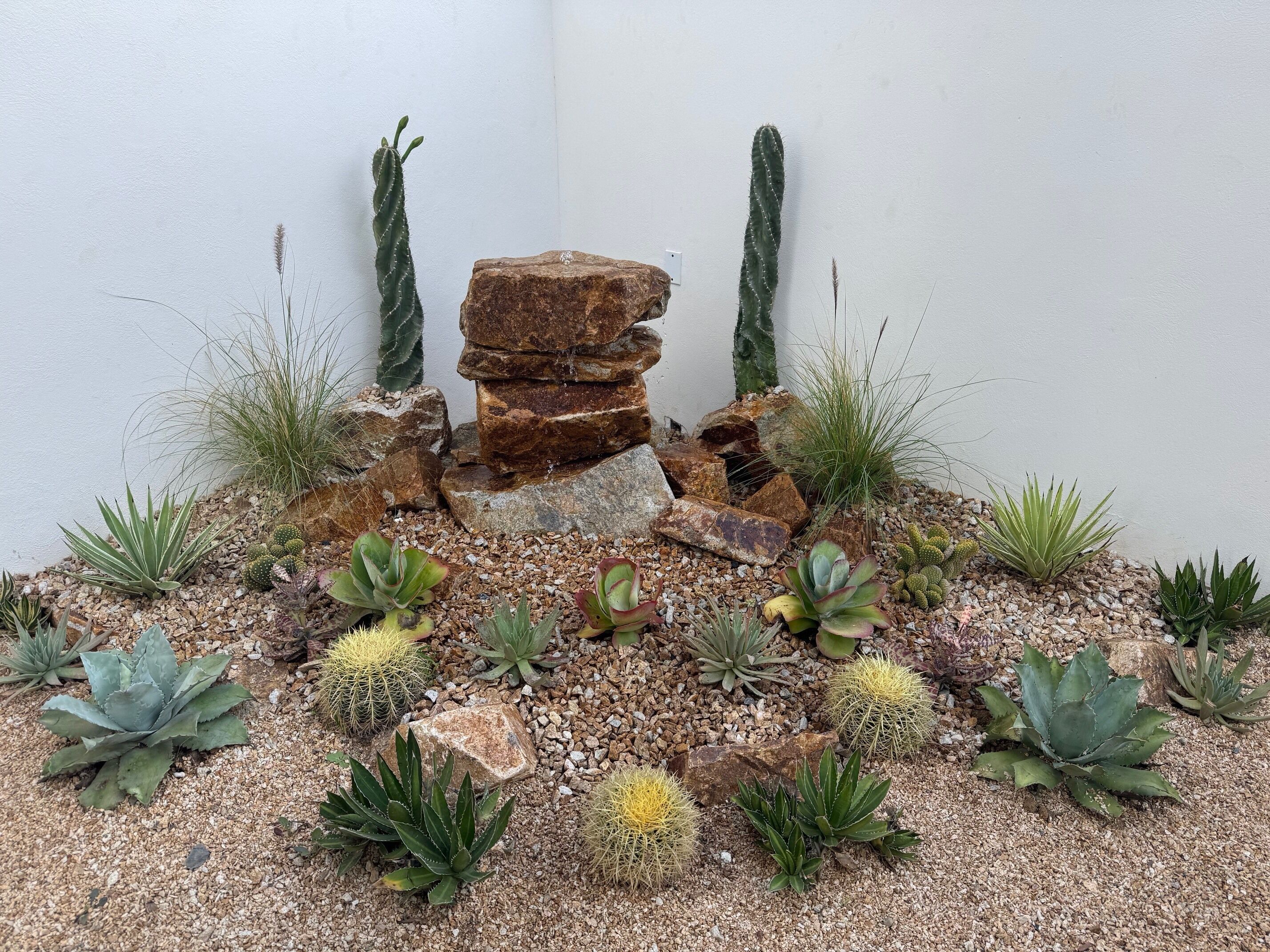 المنطقة المحيطة بالمنشأة