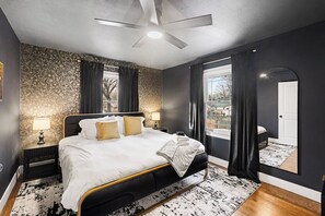 4 chambres, fer et planche à repasser, lit parapluie, Wi-Fi gratuit