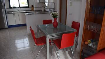 Casa, fumadors | 2 dormitoris