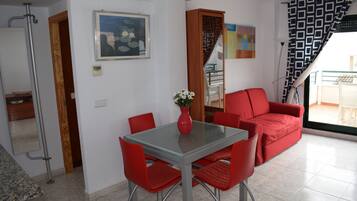 House, Smoking | 2 bedrooms