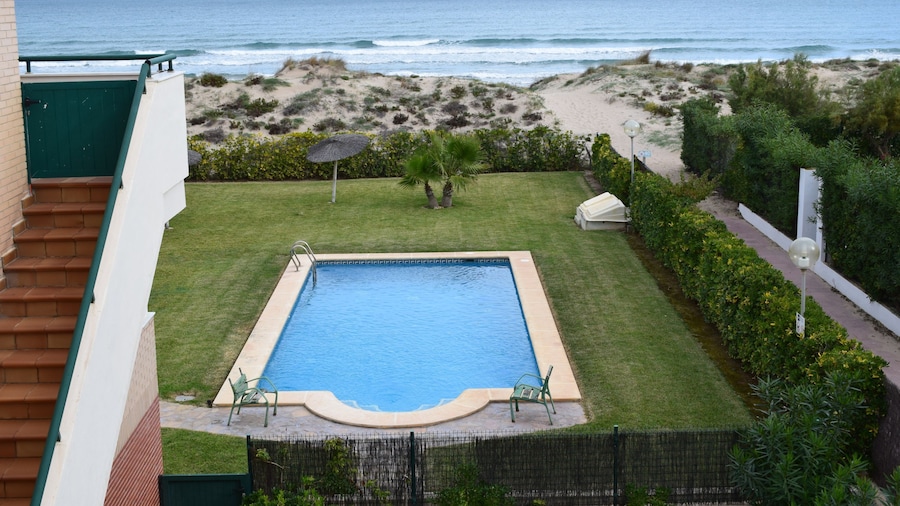 At711 in Oliva With 2 Bedrooms and 1 Bathrooms