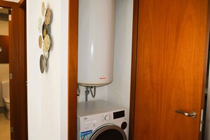 House | 2 bedrooms - Ap2107 in Denia With 2 Bedrooms and 1 Bathrooms (Denia)