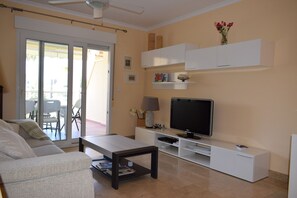 Apartment - Ap2215 in Denia With 2 Bedrooms and 2 Bathrooms (Denia)