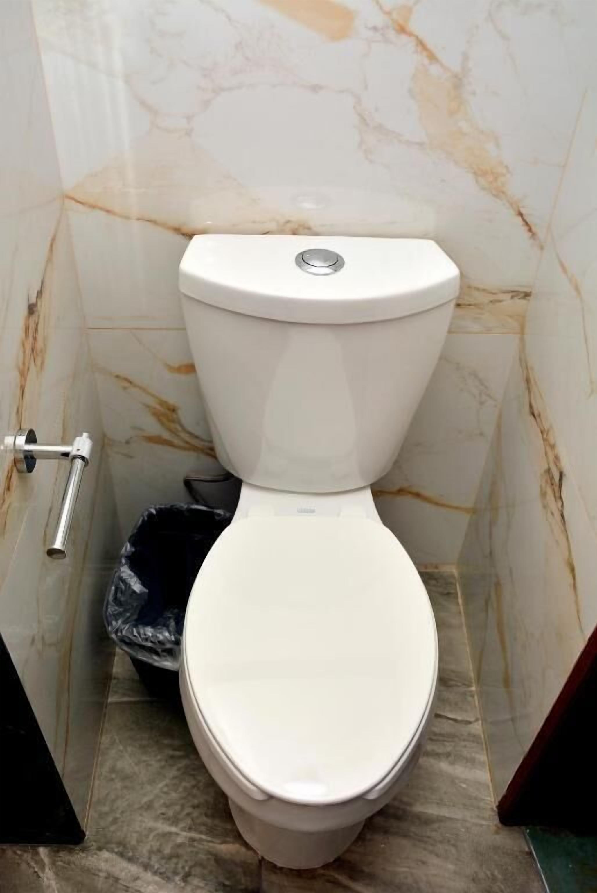 Habitación cuádruple clásica, 2 camas matrimoniales | Baño