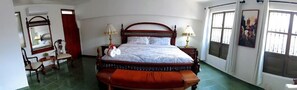 Bügeleisen/Bügelbrett, kostenloses WLAN, Bettwäsche