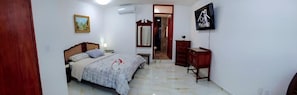 Iron/ironing board, free WiFi, bed sheets - Casa Ángel (Morelia)