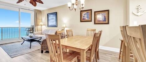 Condo, 1 King Bed with Sofa bed (Majestic Beach Towers 2-2107) | Dining