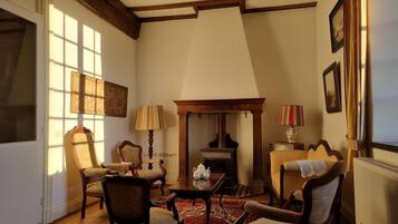 Standard-Apartment, Mehrere Betten, Nichtraucher, Küche (Dining Table)