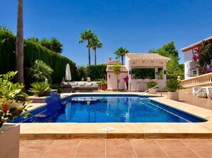 Pool - STUNNING PRIVATE VILLA WITH PARKING/WIFI/PRIVATE POOL/ AIR CON IN ALL ROOMS (Javea)