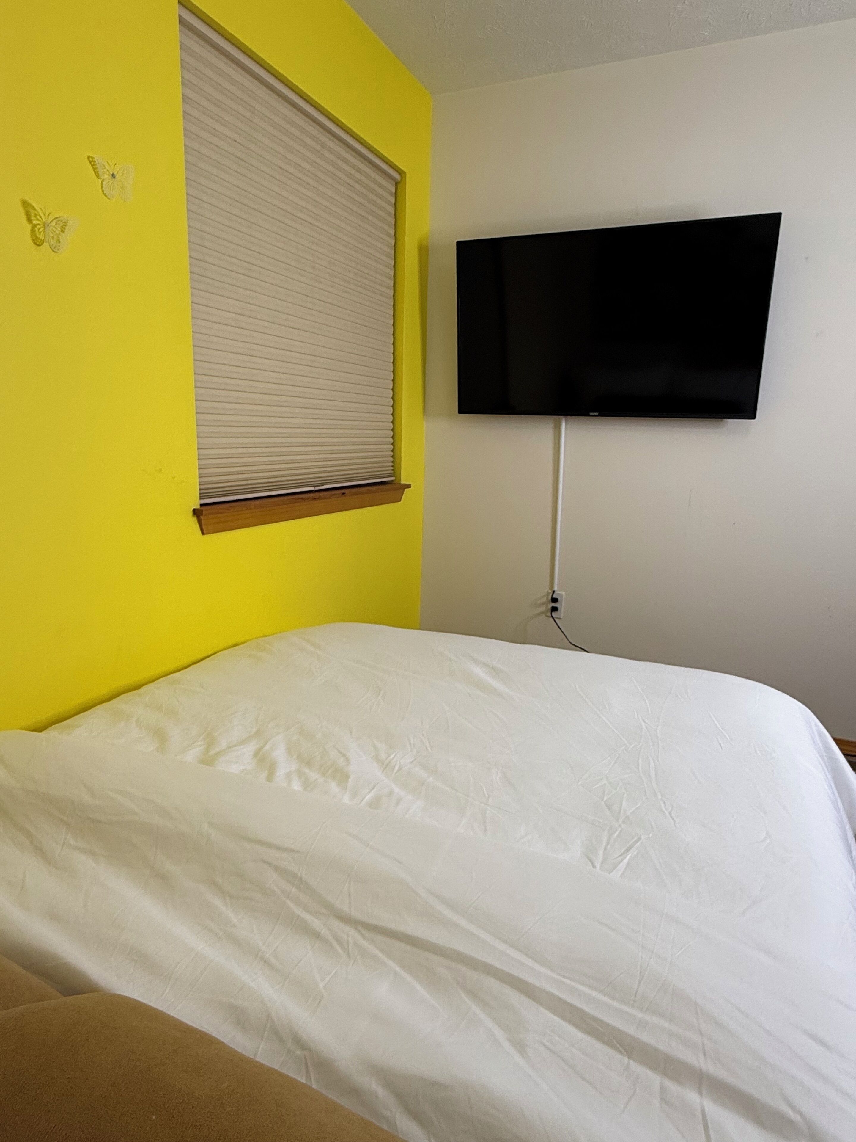 3 chambres, bureau, Wi-Fi gratuit, draps fournis