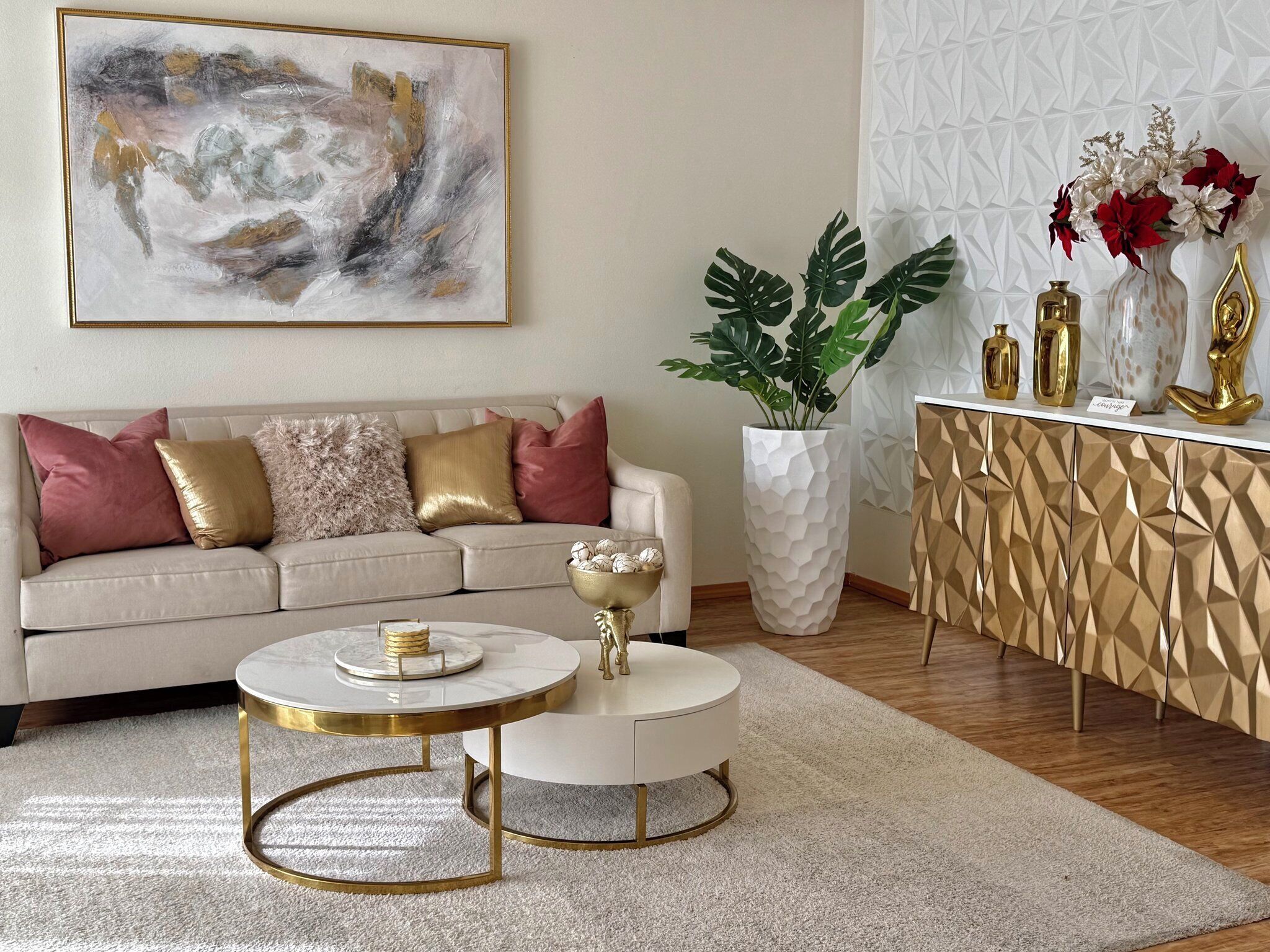 Smart TV, ping pong, books