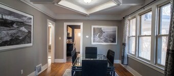 Charming 3bedroom house by Riverfront. Fisherman Friendly. Free Parking