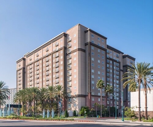 1 bedroom suite plus+ - Anaheim Worldmark Resort -walk to Expo West Mar.3rd-6th