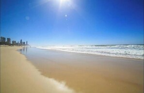 Beach - Splashpark family resort, full of fun. Close to theme parks, beach, restaurants (Mermaid beach)