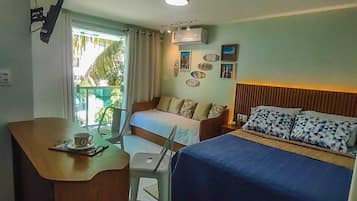 Ferros/tábuas de passar roupa, acesso à internet, roupa de cama