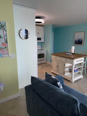 Interior - Updated Beach Condo with (Fort Myers Beach)
